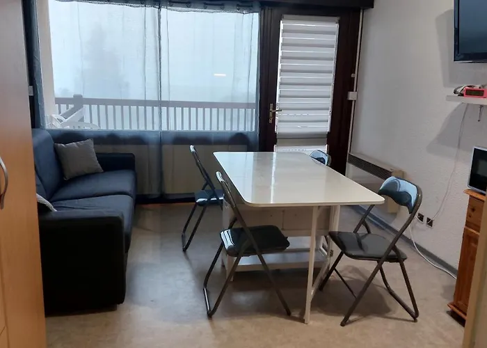 Font-Romeu : Studio cabine avec terrasse.